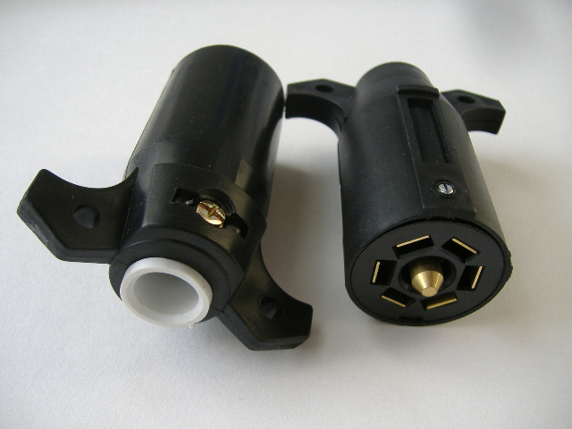 7 Pole RV Trailer End Plastic Connector