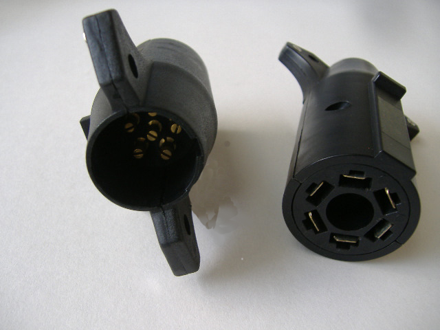 Trailer Harness Adapter 7-Way RV Round to 6-Way